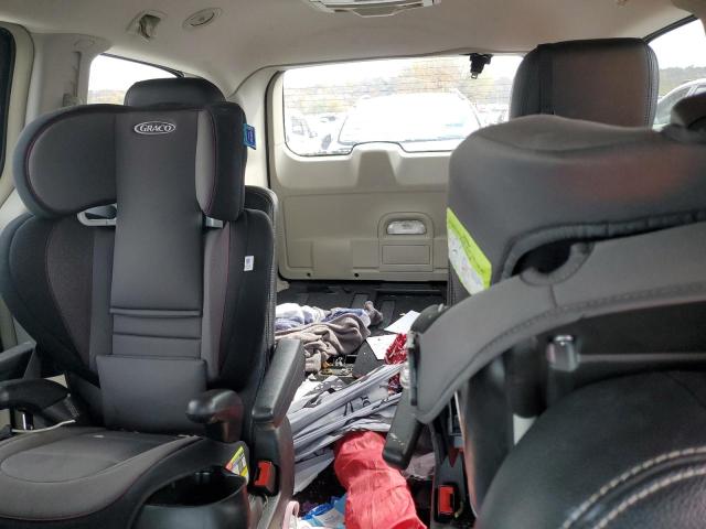 2016 CHRYSLER TOWN & COU - 2C4RC1BGXGR103859