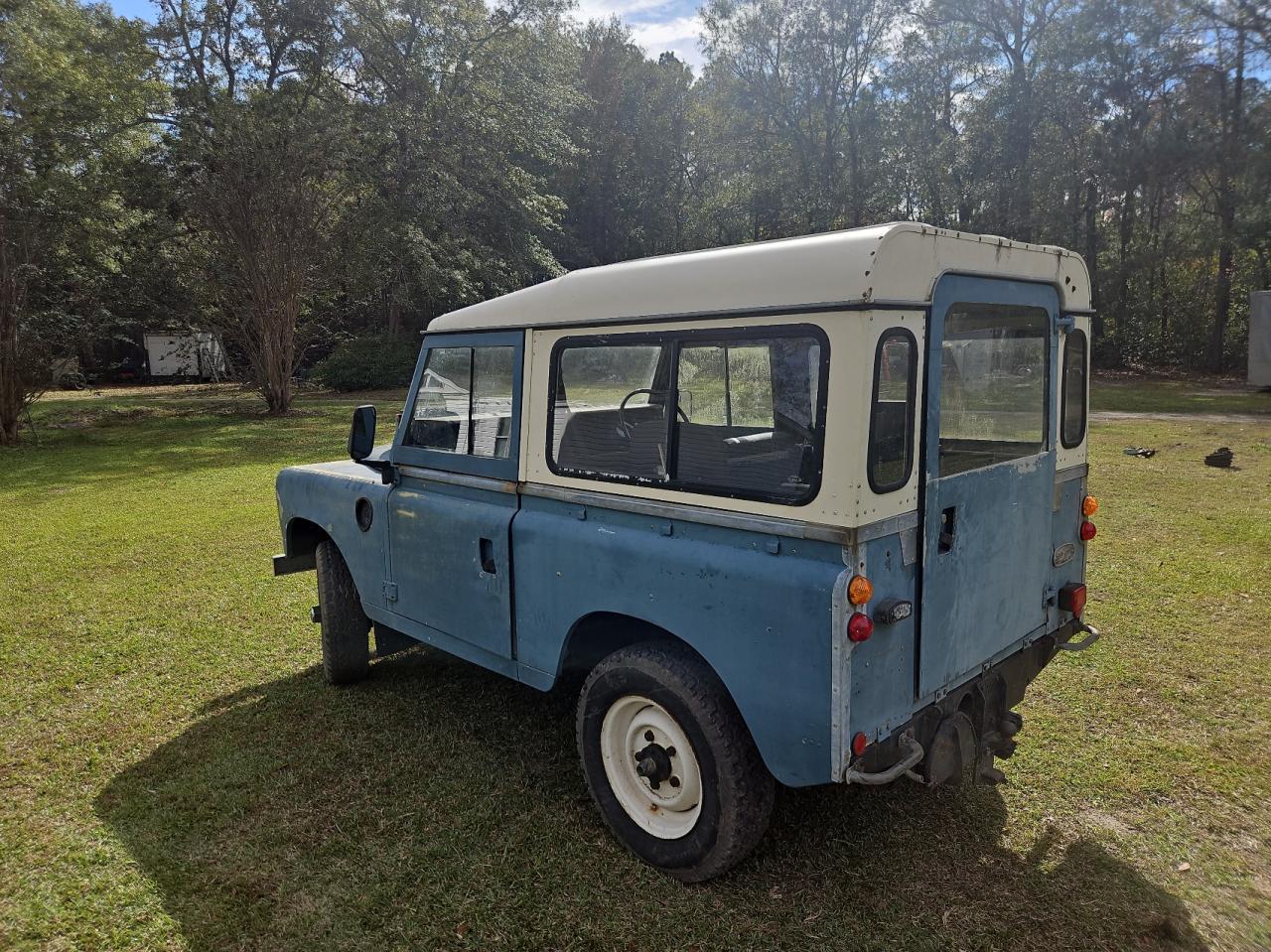 Lot #2989065565 1976 LAND ROVER DEFENDER