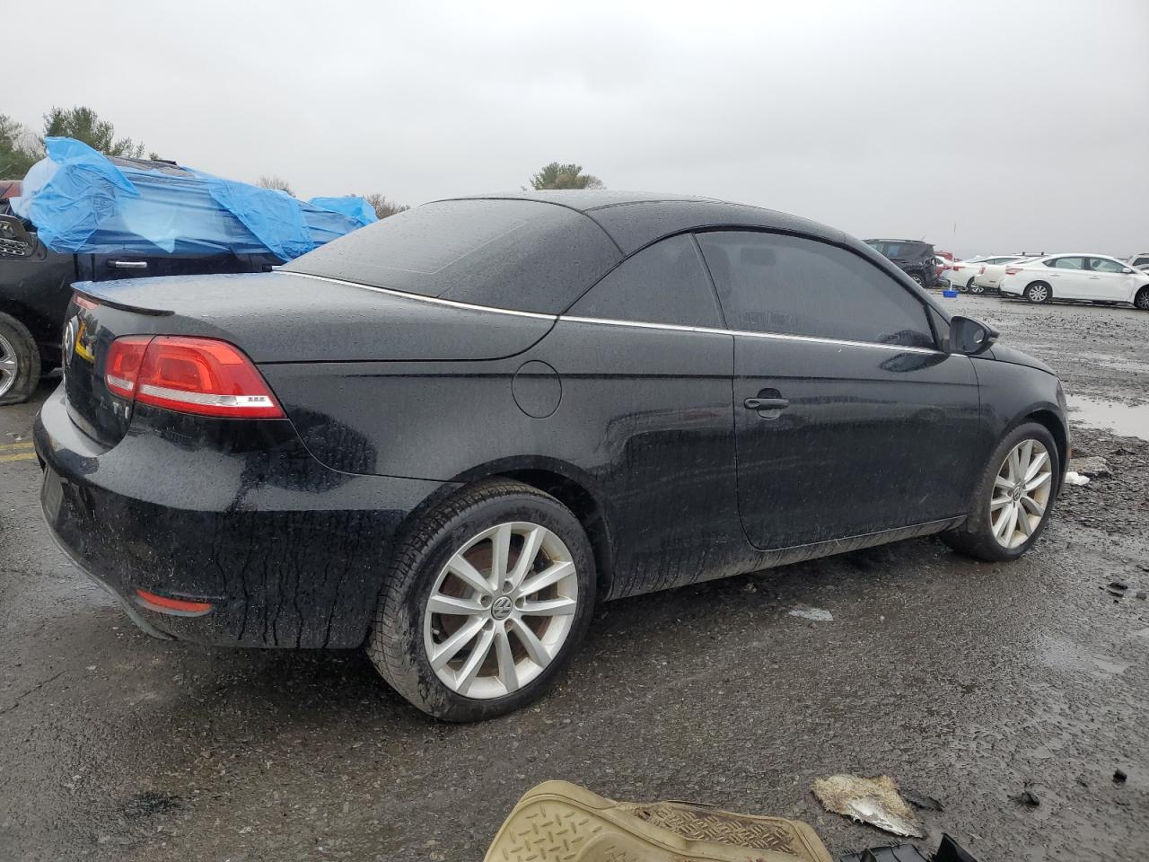 Lot #2993688174 2012 VOLKSWAGEN EOS KOMFOR