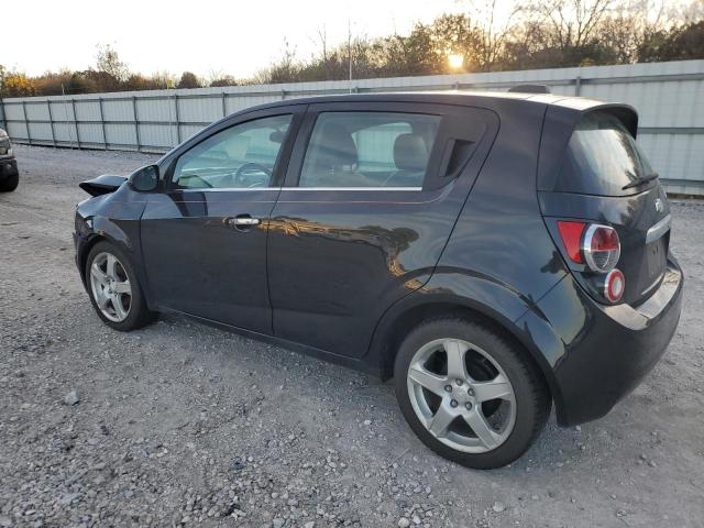 VIN 1G1JE6SB1F4122593 2015 CHEVROLET SONIC no.2