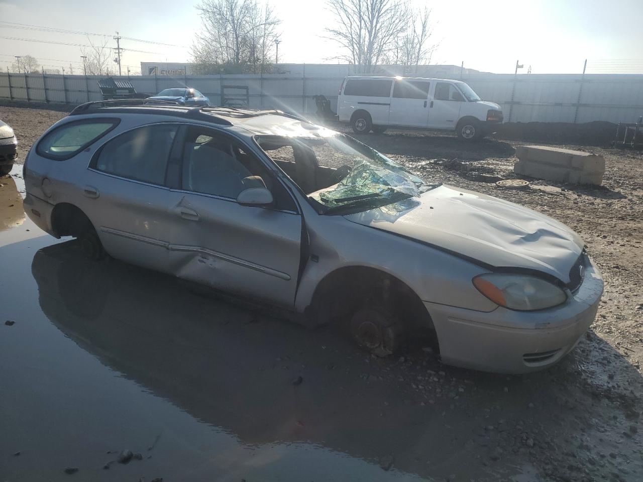 Lot #3034626815 2004 FORD TAURUS SEL