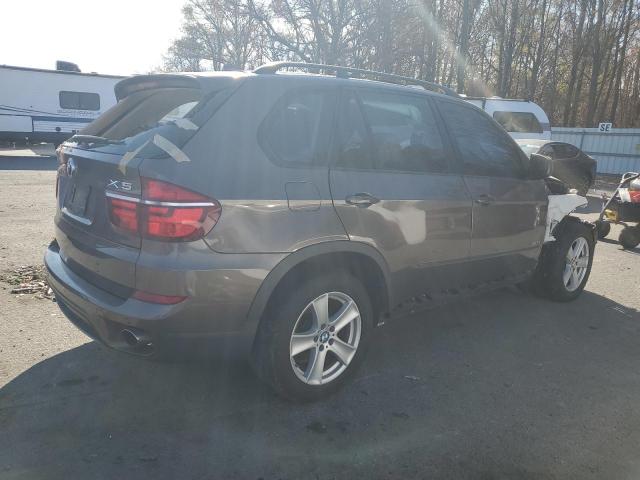 VIN 5UXZV4C54DL993030 2013 BMW X5 no.3