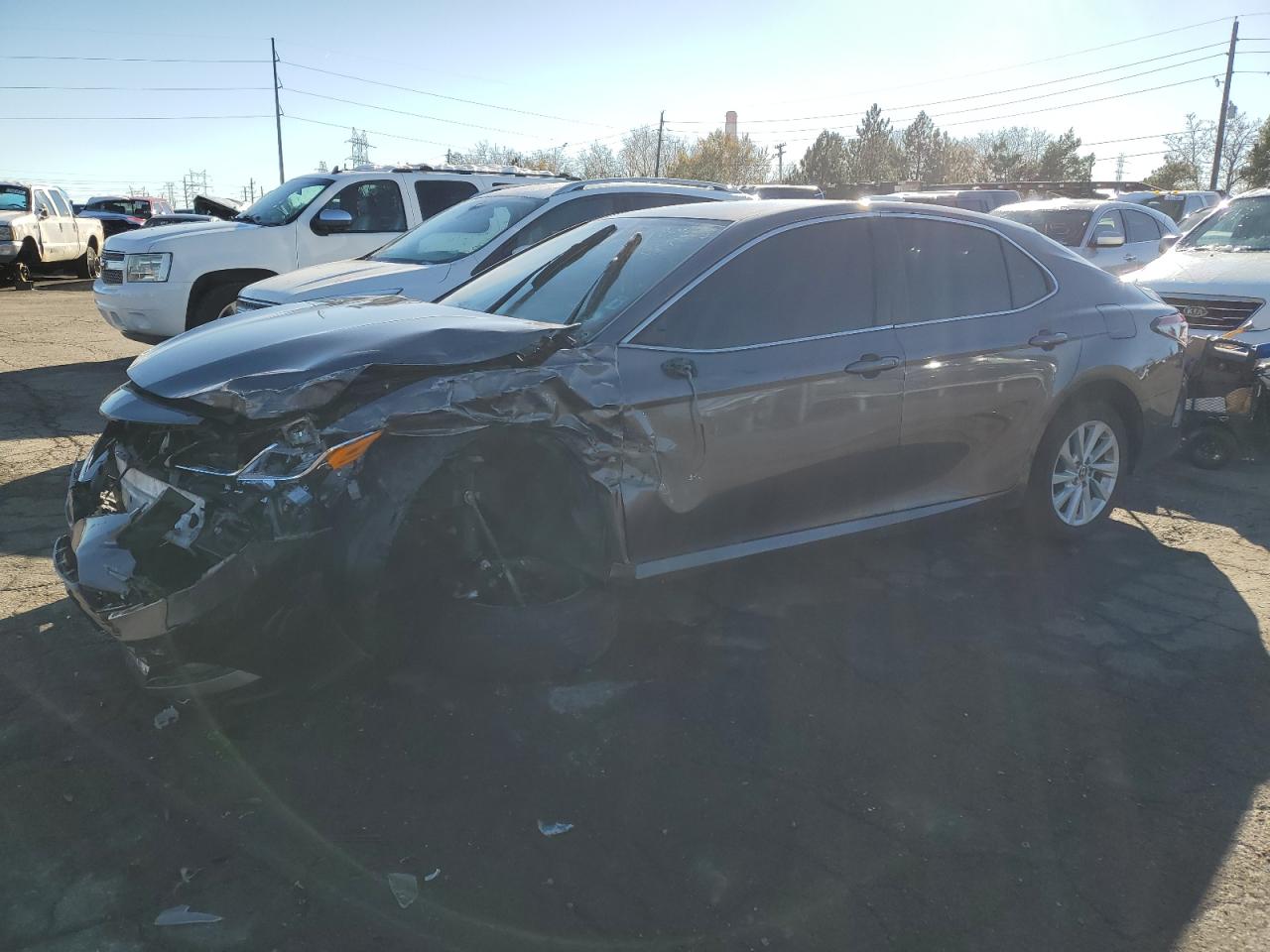 TOYOTA CAMRY LE