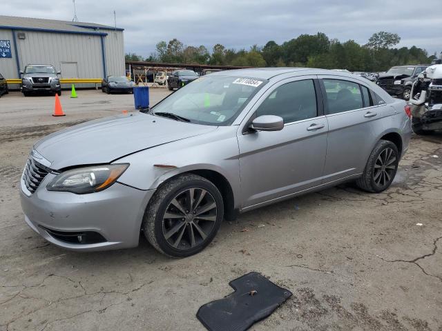 Global Auto Auctions: 2013 CHRYSLER 200 TOURIN
