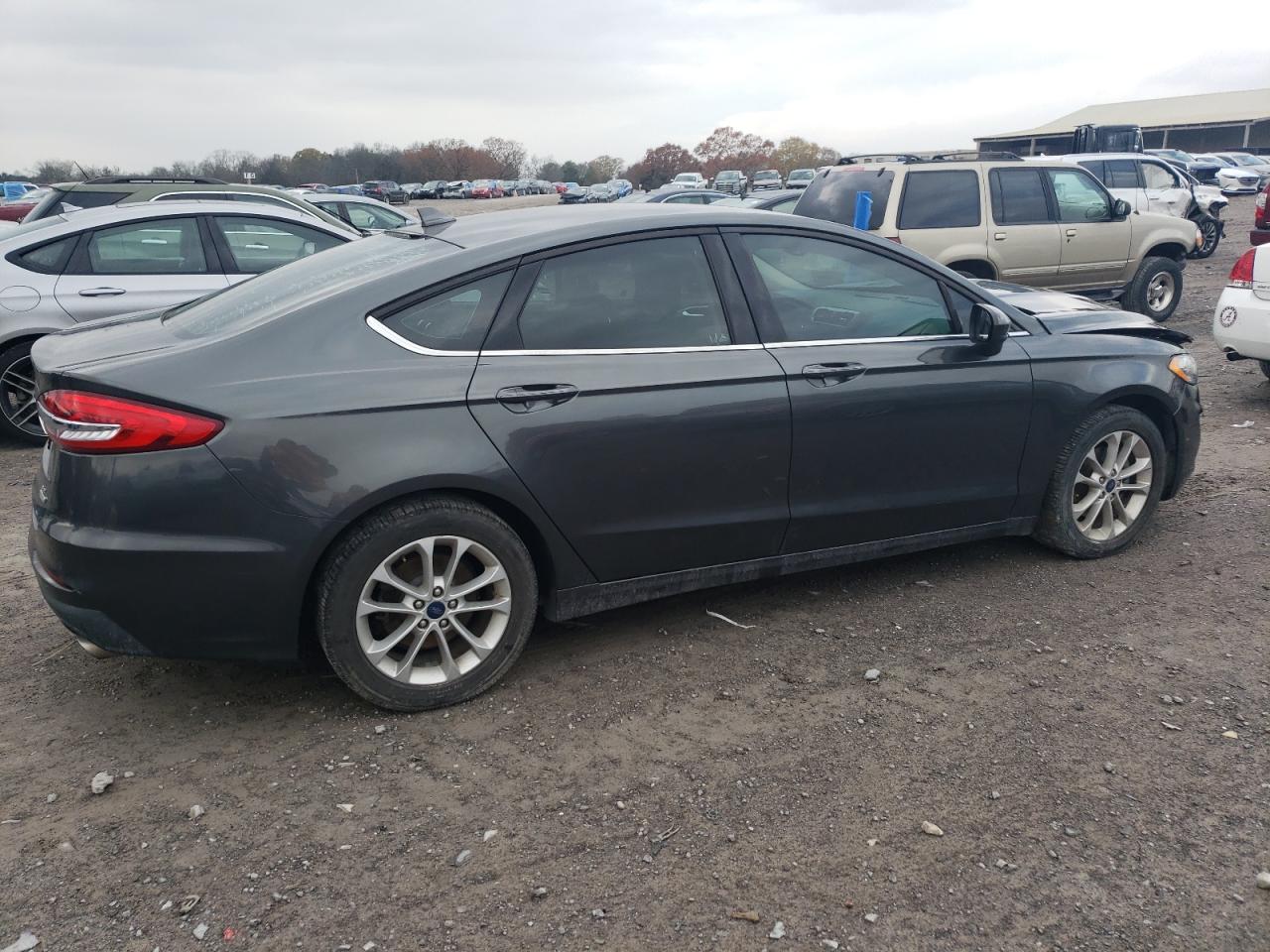 Ford Fusion se 2019