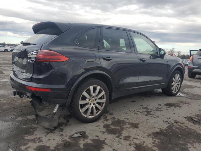 VIN WP1AA2A25HKA80598 2017 PORSCHE CAYENNE no.3