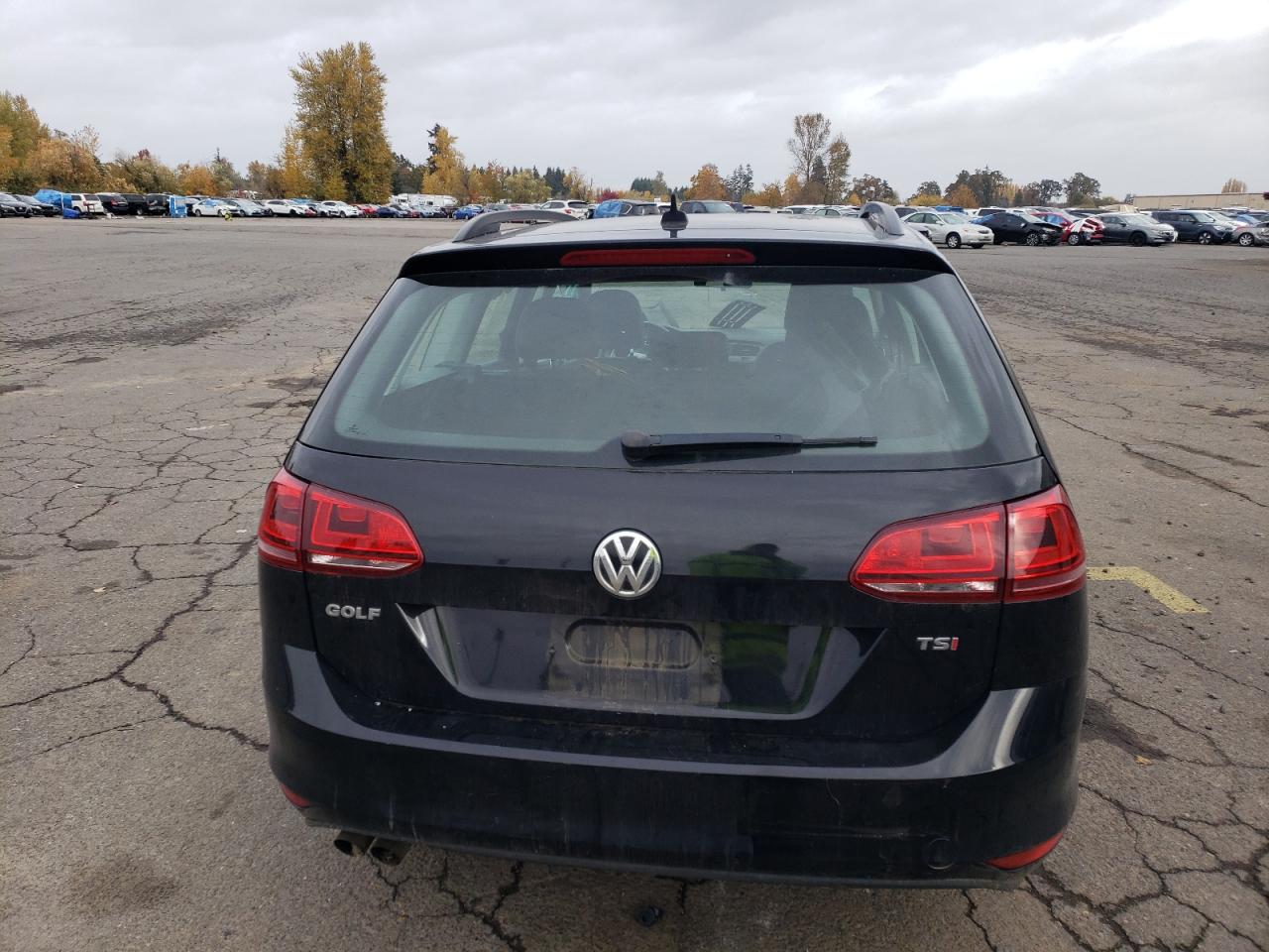 Lot #2996861846 2015 VOLKSWAGEN GOLF SPORT