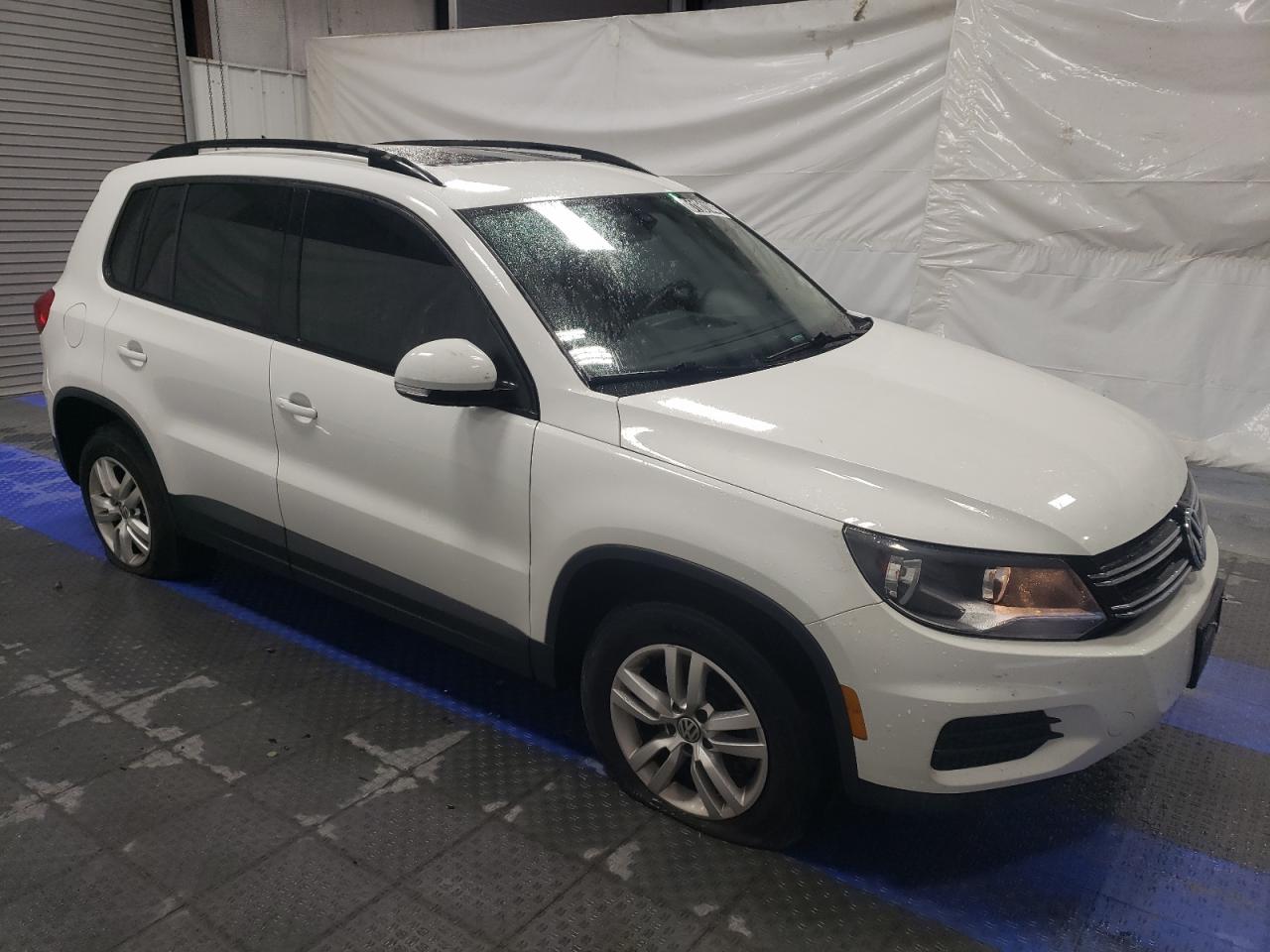 Lot #3034308064 2016 VOLKSWAGEN TIGUAN S