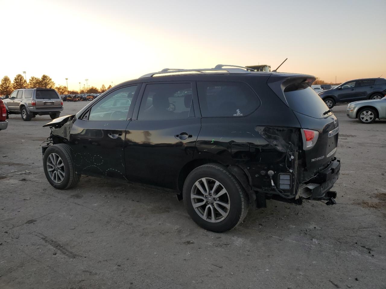 Lot #2996756952 2016 NISSAN PATHFINDER