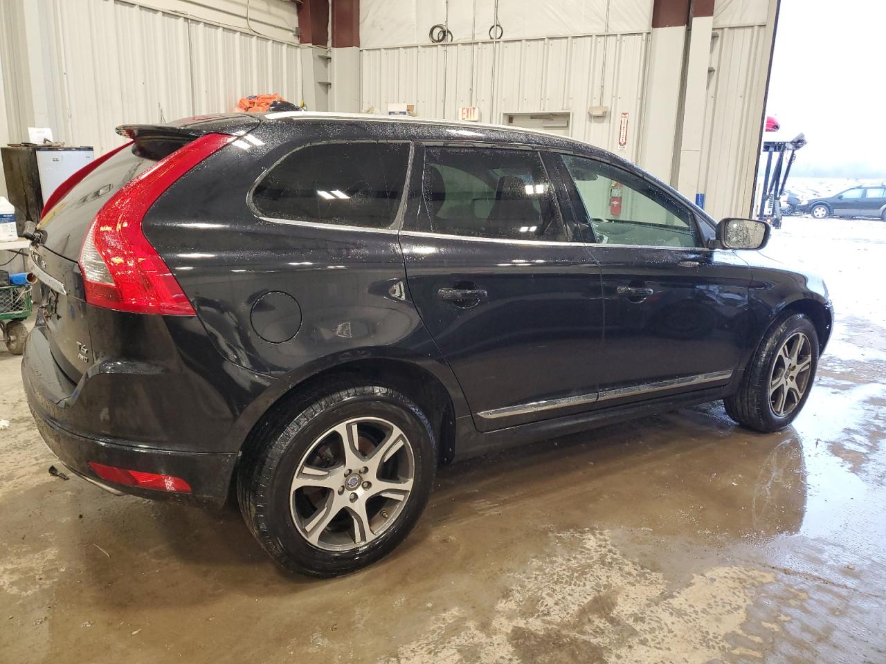 Lot #3025218614 2015 VOLVO XC60 T6 PL