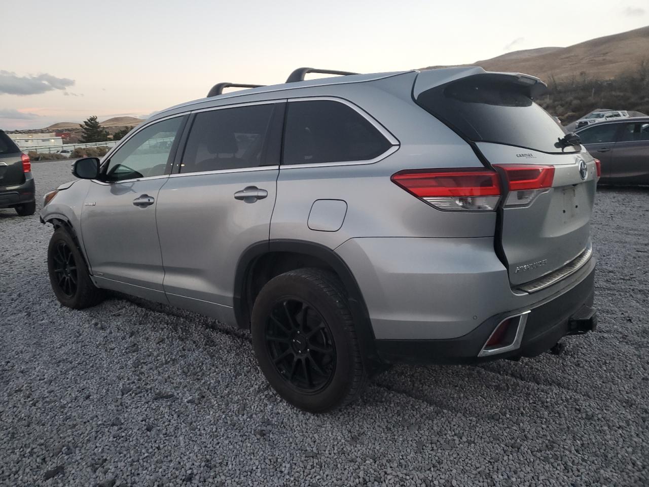 Lot #3027080762 2017 TOYOTA HIGHLANDER