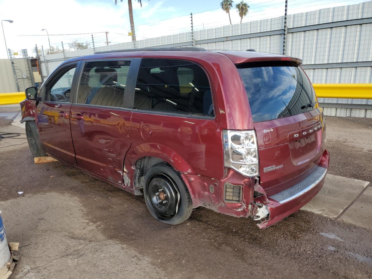 Lot #3037787291 2019 DODGE GRAND CARA