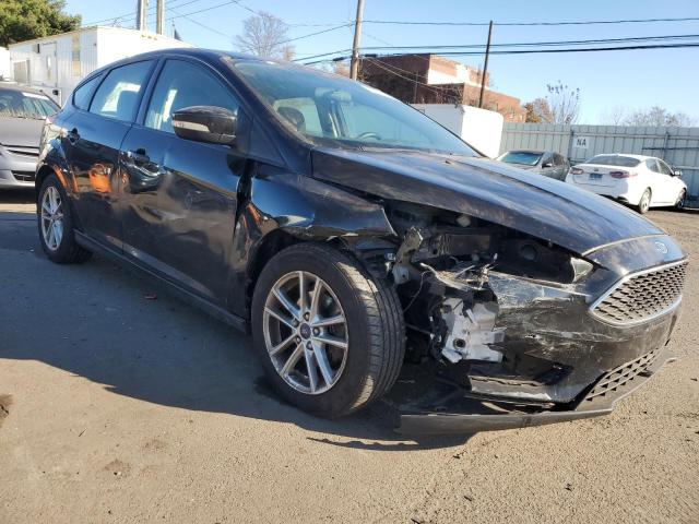 VIN 1FADP3K23GL354087 2016 Ford Focus, SE no.4