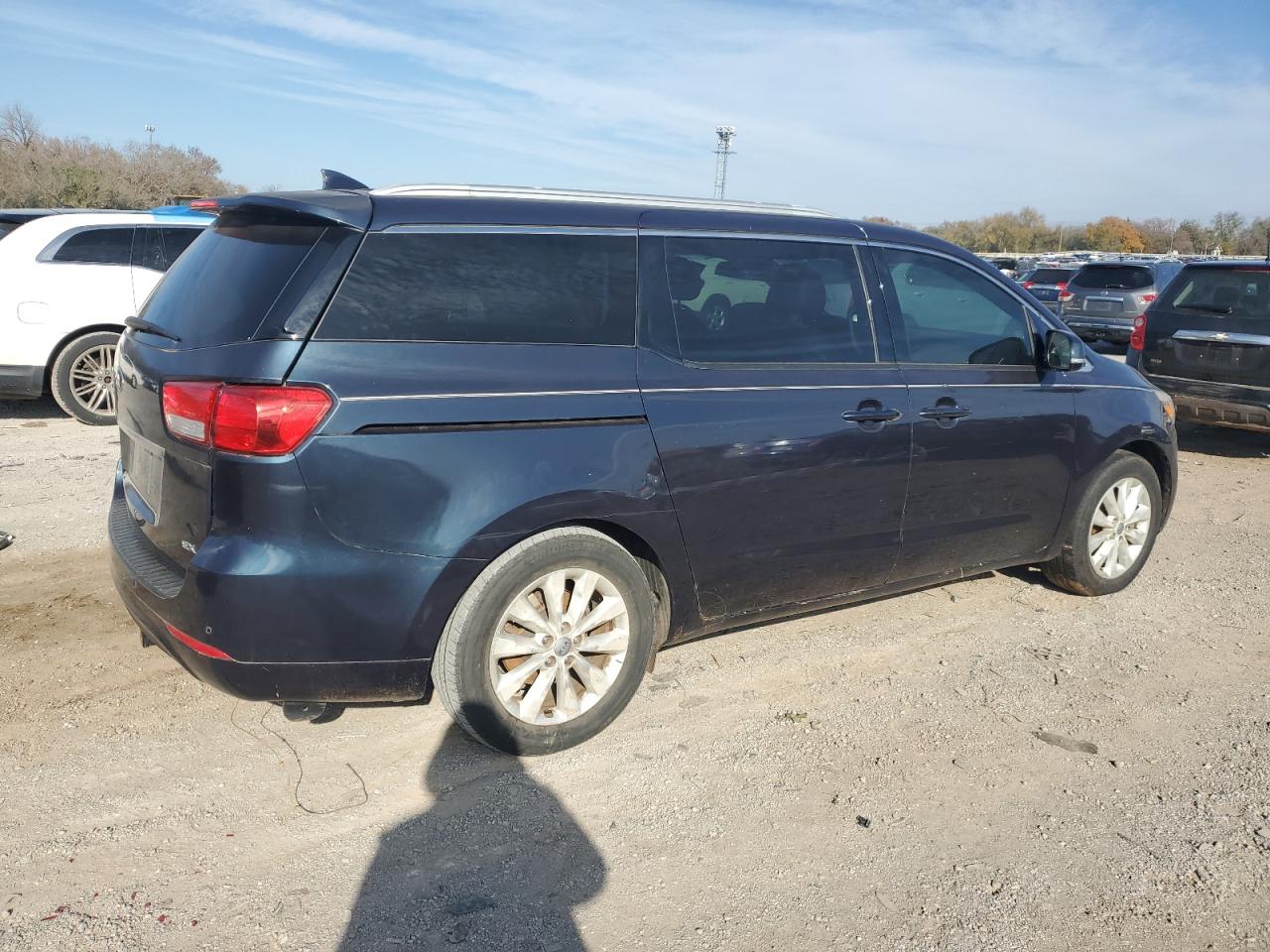 Lot #3020432181 2015 KIA SEDONA EX