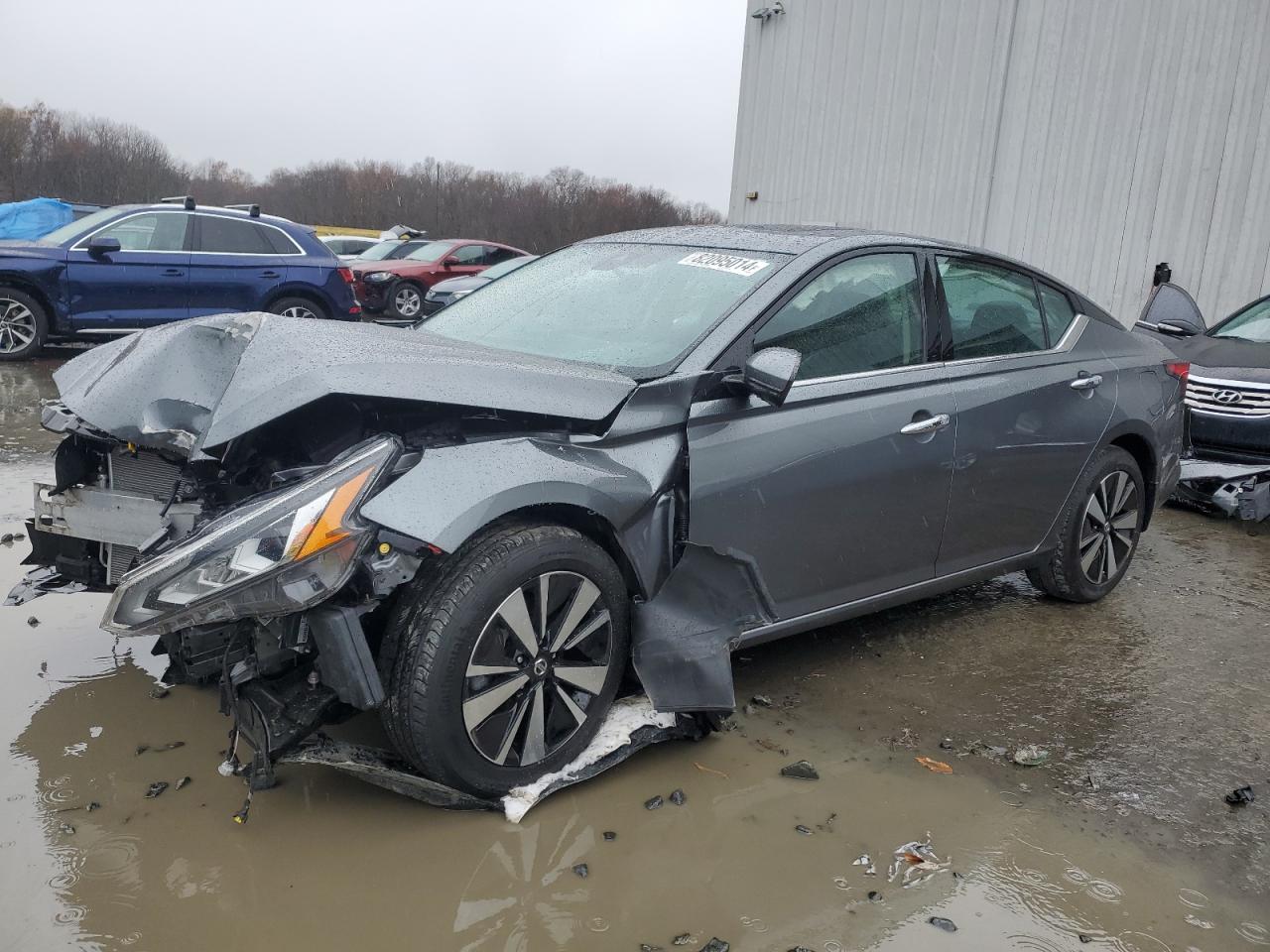  Salvage Nissan Altima