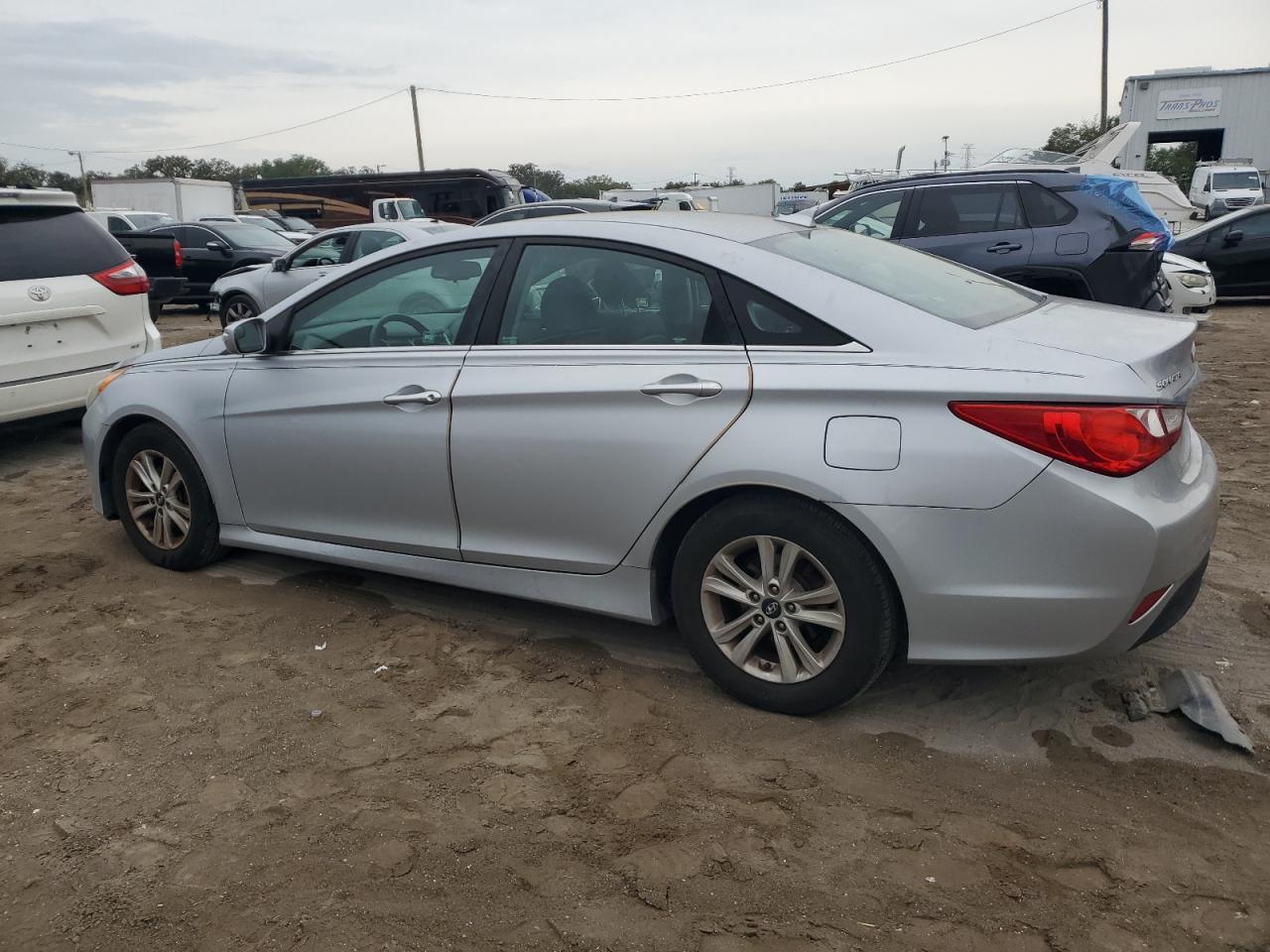 Lot #3030644102 2014 HYUNDAI SONATA GLS