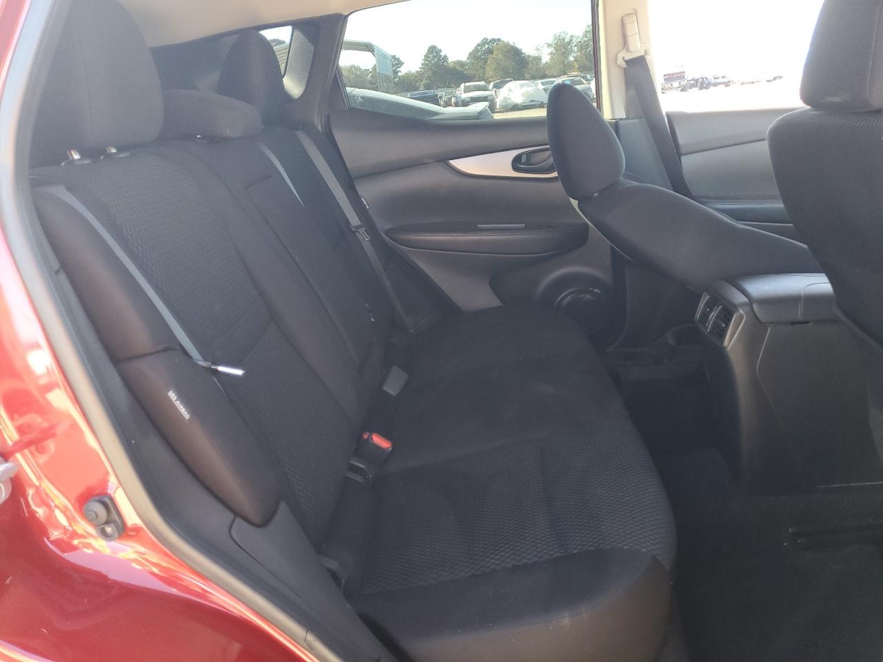 NISSAN ROGUE SPORT S