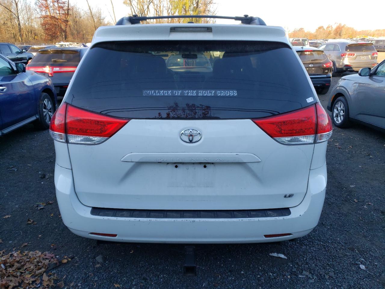 Lot #2952011749 2011 TOYOTA SIENNA LE