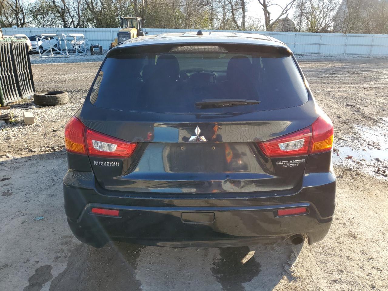 Lot #2961856256 2011 MITSUBISHI OUTLANDER