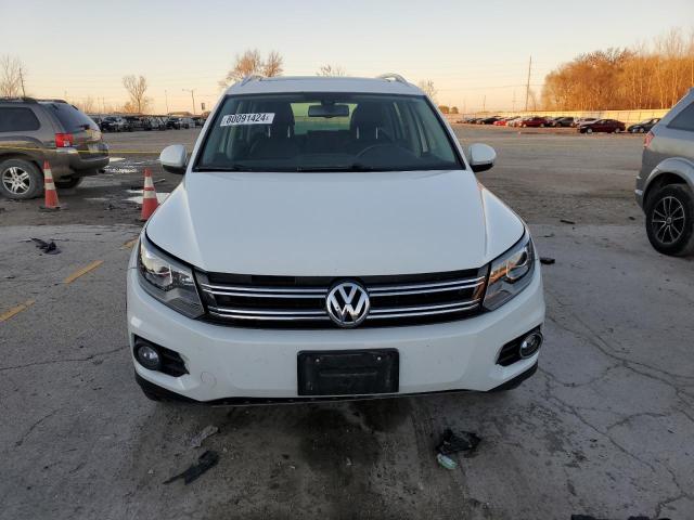 VIN WVGVV7AX2HK011749 2017 VOLKSWAGEN TIGUAN no.5