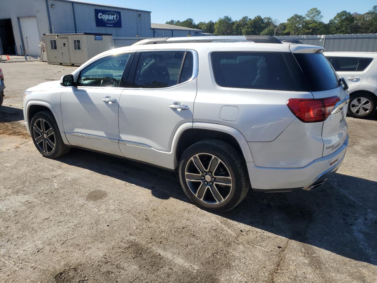 Lot #3027040812 2019 GMC ACADIA DEN