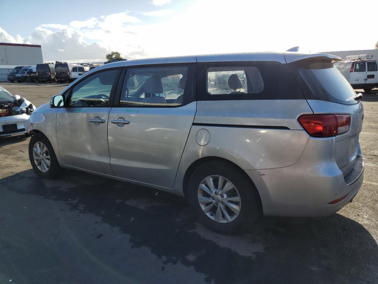 Lot #2989127681 2015 KIA SEDONA L