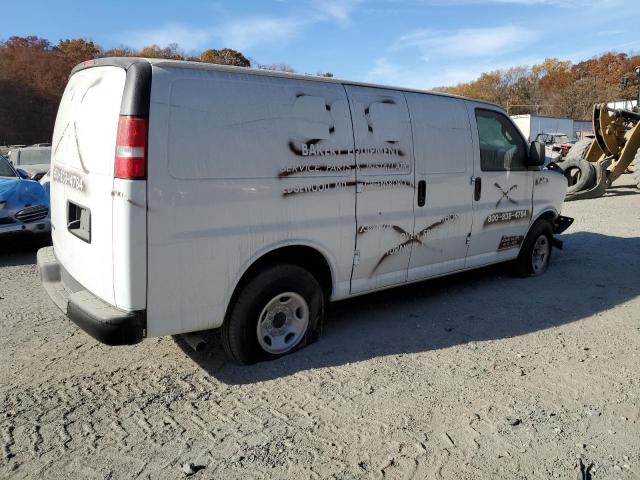 VIN 1GCWGAFP5P1246711 2023 CHEVROLET EXPRESS no.3