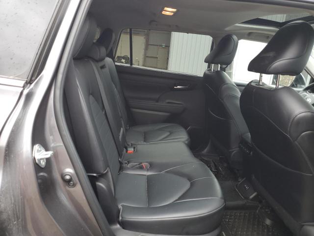2022 TOYOTA HIGHLANDER - 5TDGZRBH5NS576571
