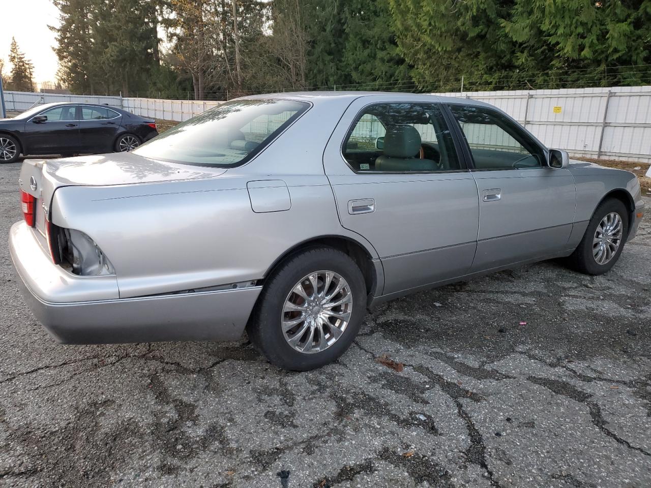 Lot #2996166448 1999 LEXUS LS 400