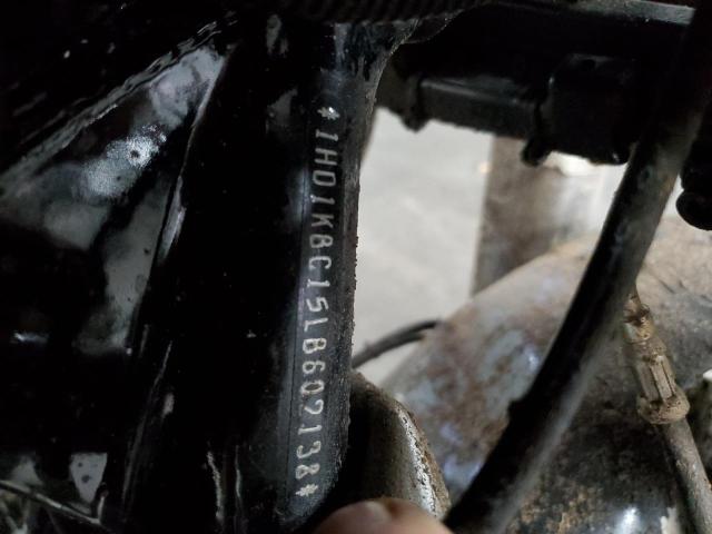 2020 HARLEY-DAVIDSON FLHX - 1HD1KBC15LB602138