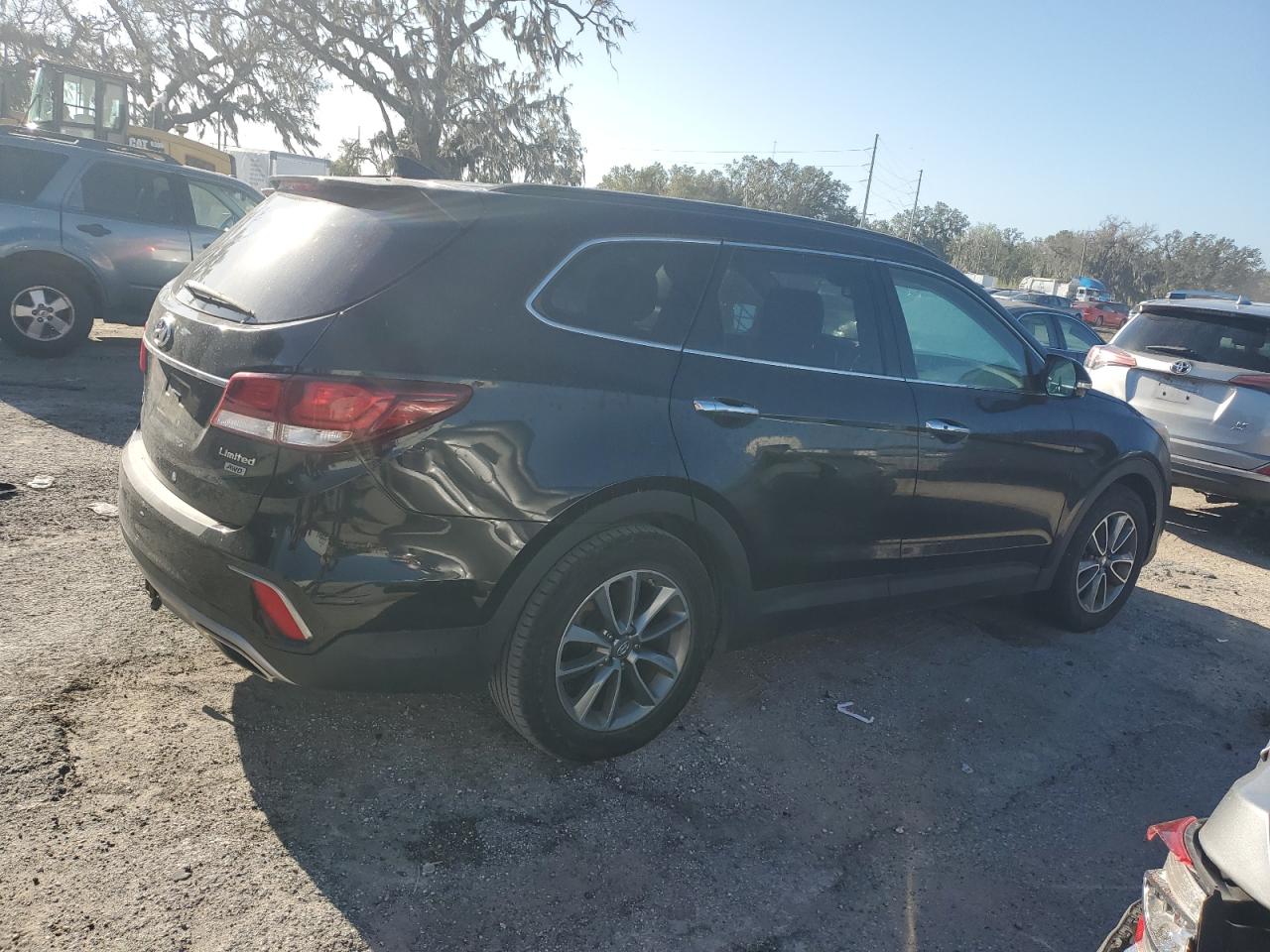 Lot #2955256480 2017 HYUNDAI SANTA FE S