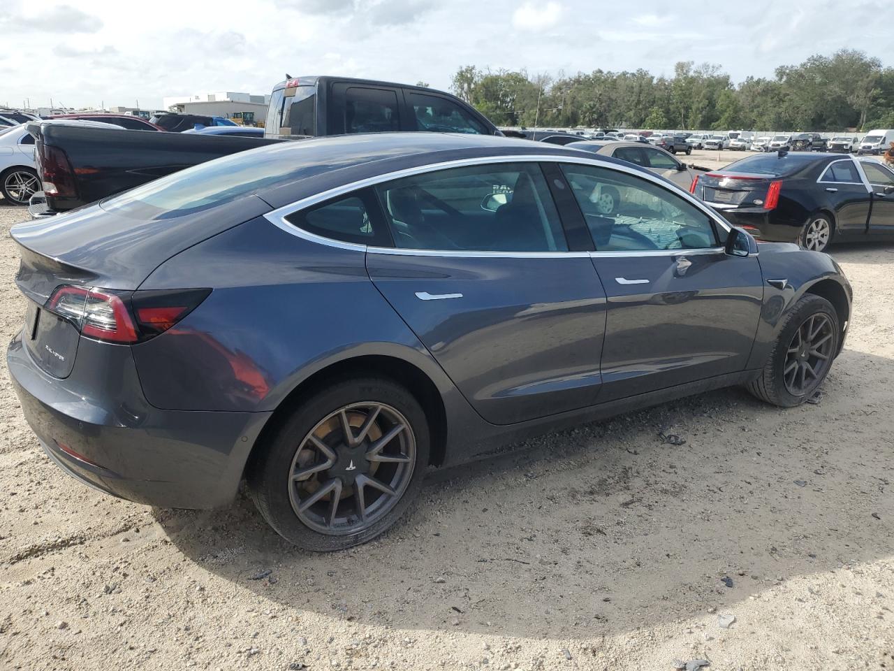 Lot #2994203435 2020 TESLA MODEL 3