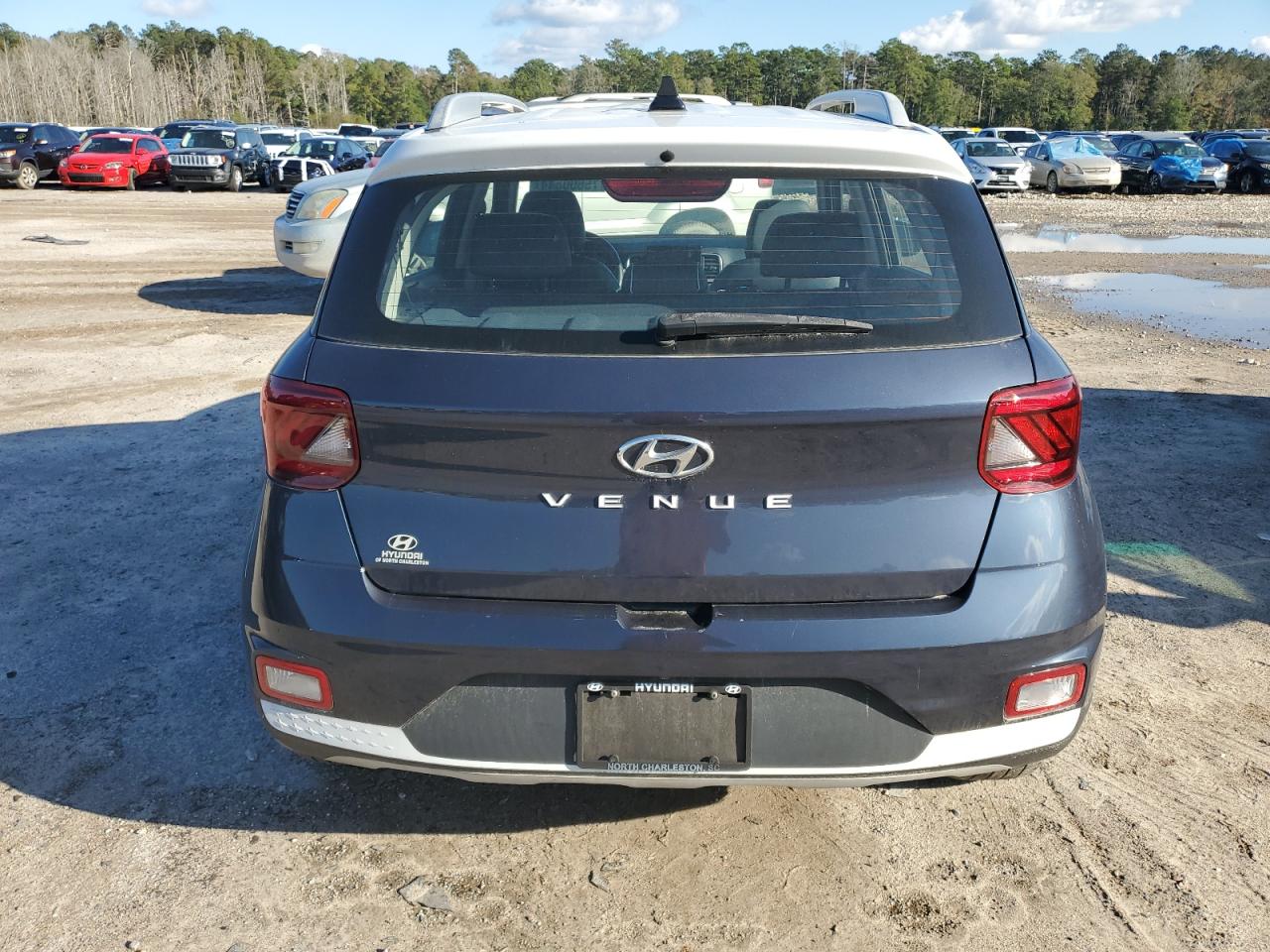 Lot #2974624478 2021 HYUNDAI VENUE SEL