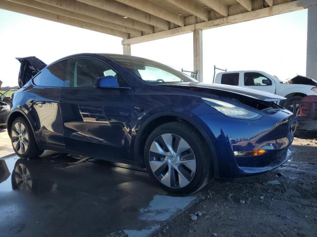 VIN 7SAYGDEE2NF309863 2022 TESLA MODEL Y no.4