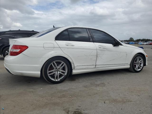 VIN WDDGF4HB9DR268921 2013 Mercedes-Benz C-Class, 250 no.3