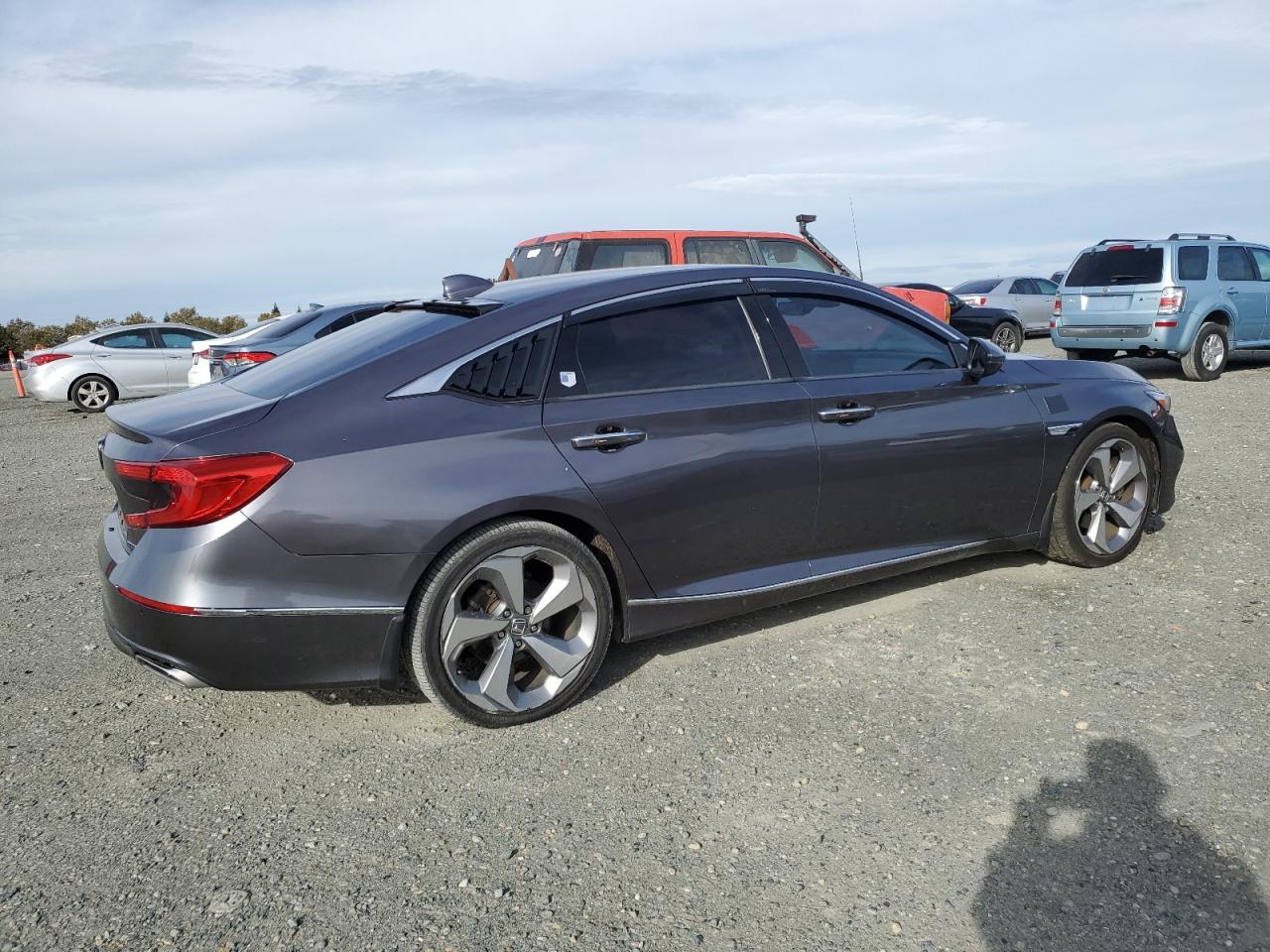 Lot #2988660274 2018 HONDA ACCORD TOU