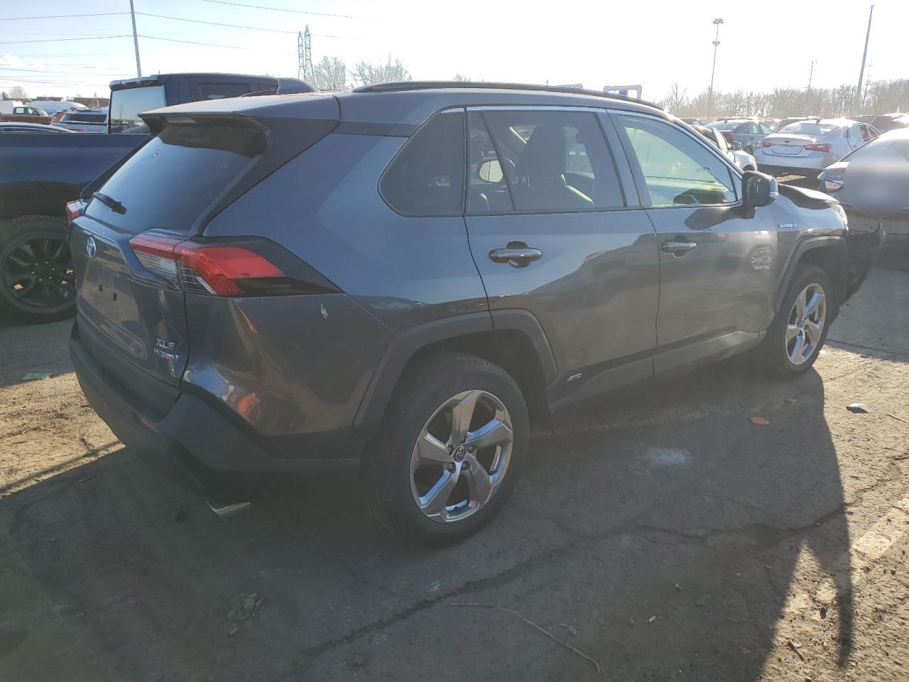 Lot #3036980724 2021 TOYOTA RAV4 XLE P