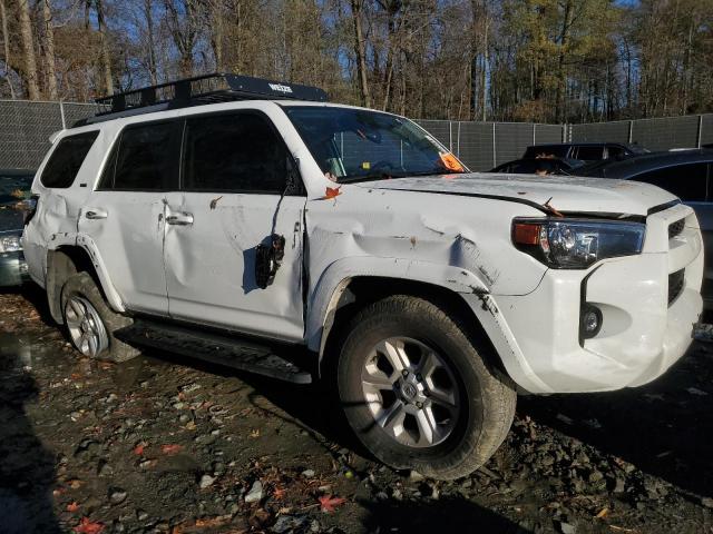 VIN JTEMU5JR1N6008740 2022 TOYOTA 4RUNNER no.4