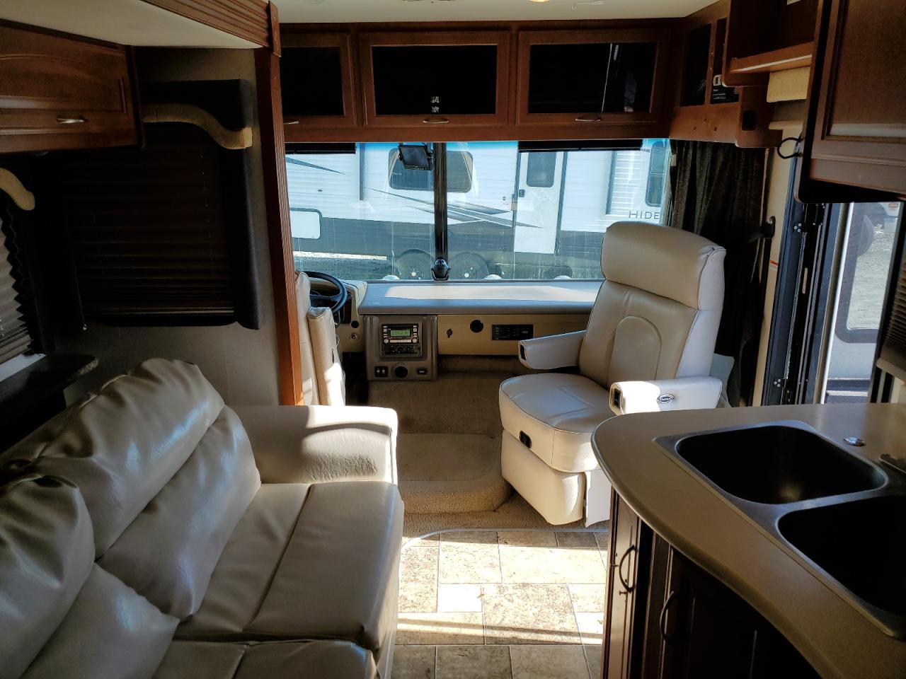 Lot #3024698657 2010 FTWD MOTORHOME