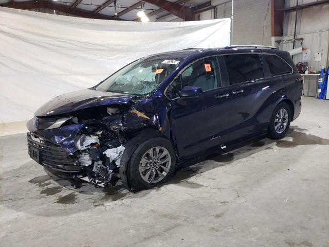 2024 TOYOTA SIENNA XLE #2988375786