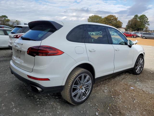 VIN WP1AA2A24HKA82388 2017 PORSCHE CAYENNE no.3