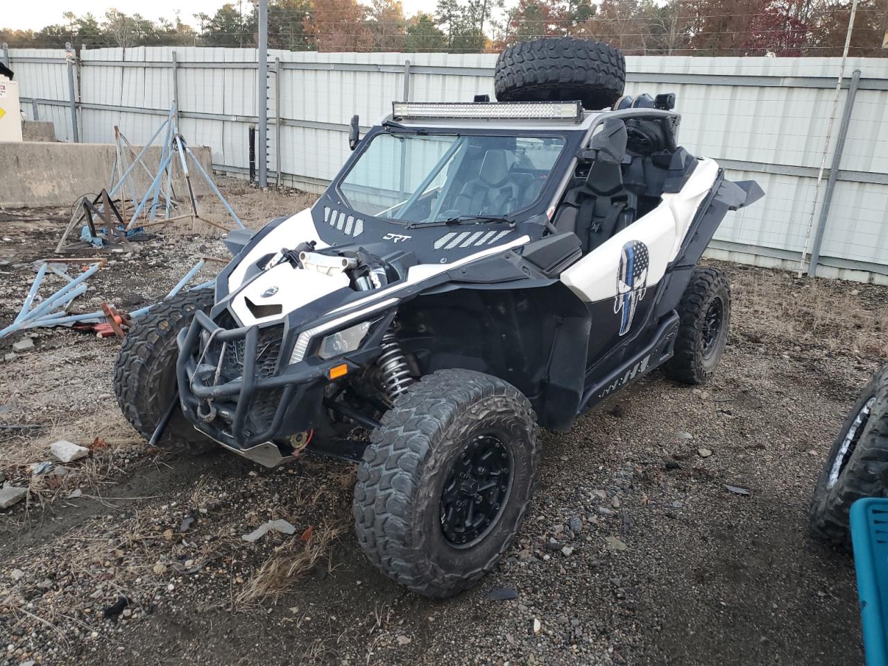 Lot #2986802241 2017 CAN-AM MAVERICK X