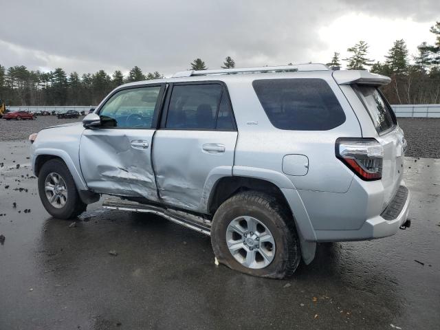 2018 TOYOTA 4RUNNER SR - JTEBU5JR4J5513792