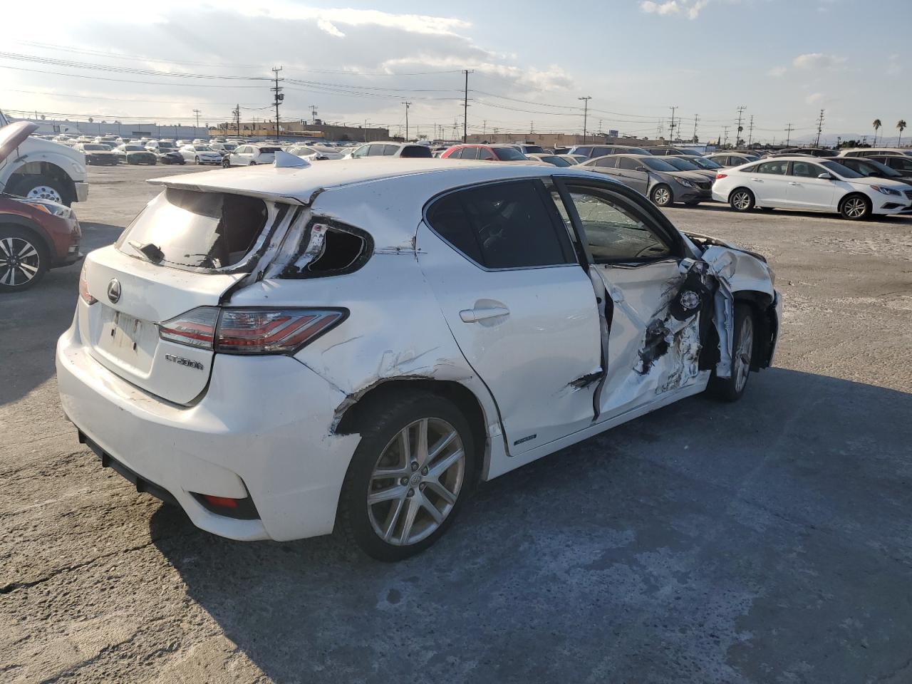 Lot #2987033821 2015 LEXUS CT 200