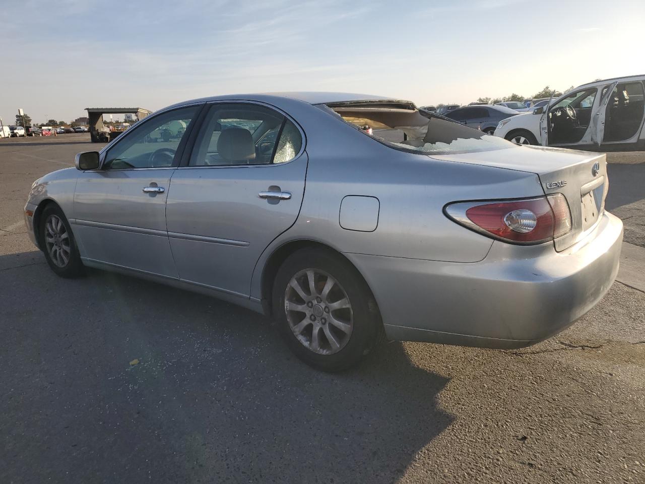 Lot #2989127697 2002 LEXUS ES 300