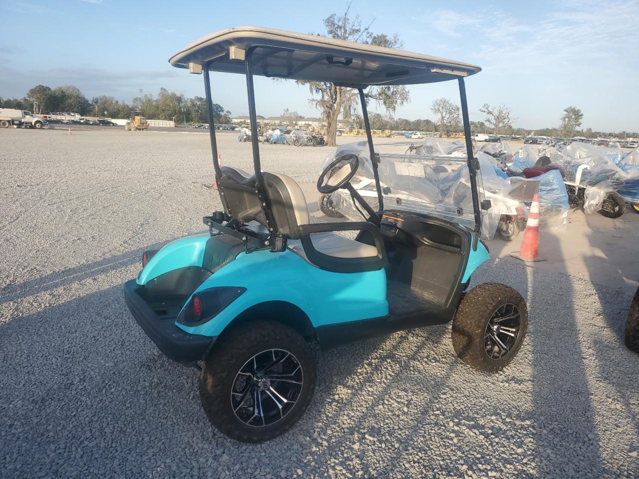 Lot #2993894303 2015 YAMAHA GOLF CART