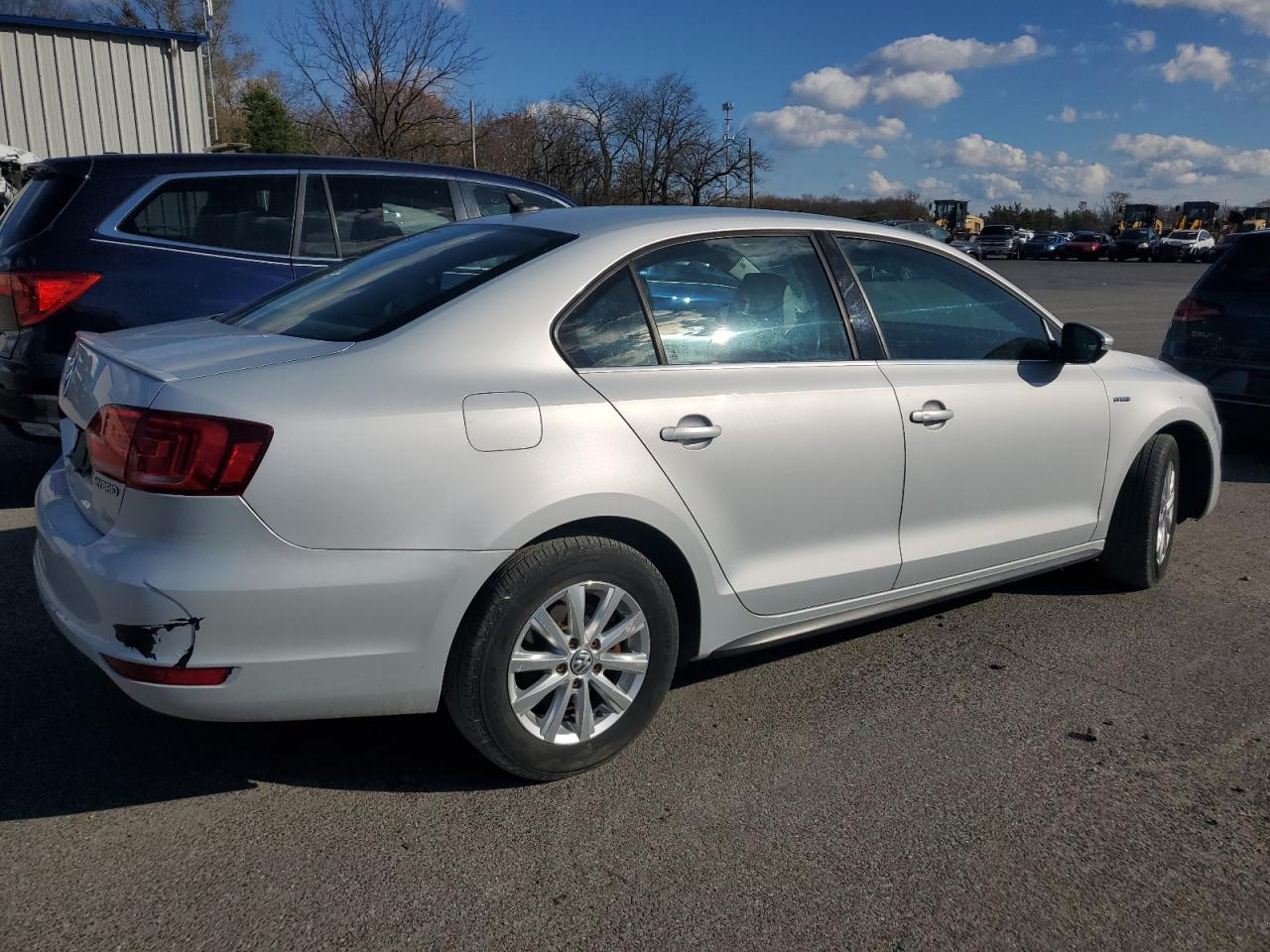 Lot #2969900212 2013 VOLKSWAGEN JETTA HYBR