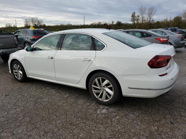 2018 VOLKSWAGEN PASSAT SE - 1VWBA7A33JC015595