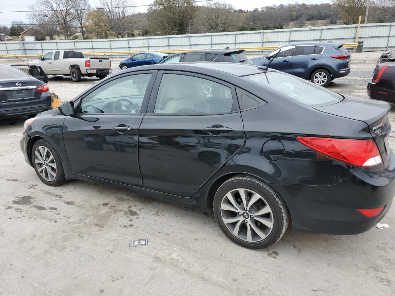 Lot #3028539966 2017 HYUNDAI ACCENT SE