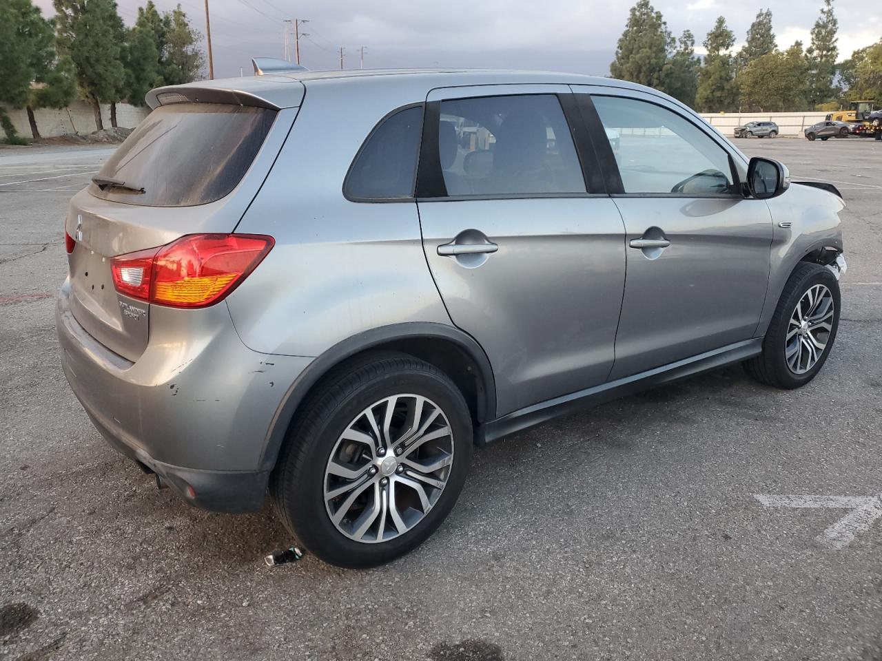 Lot #3051376681 2017 MITSUBISHI OUTLANDER